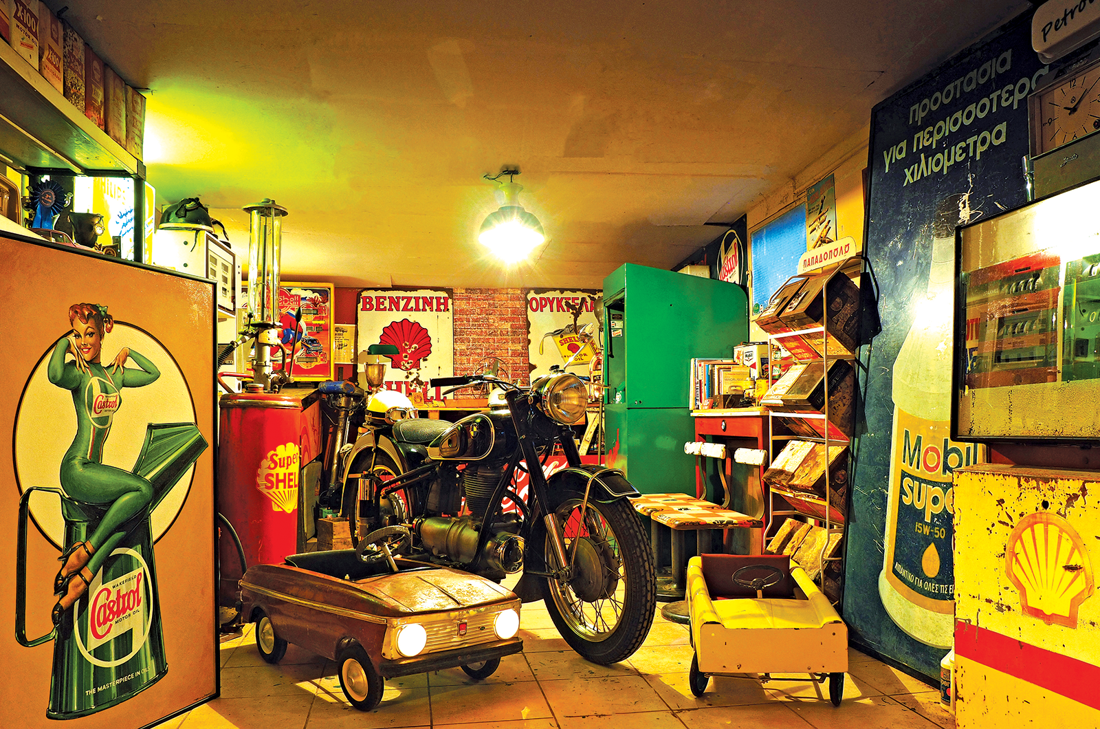 Classic & Sports Car – Also in my garage: classic British automobilia