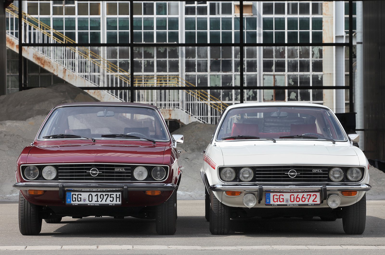 Classic & Sports Car – Opel Manta A: Blue Oval beater