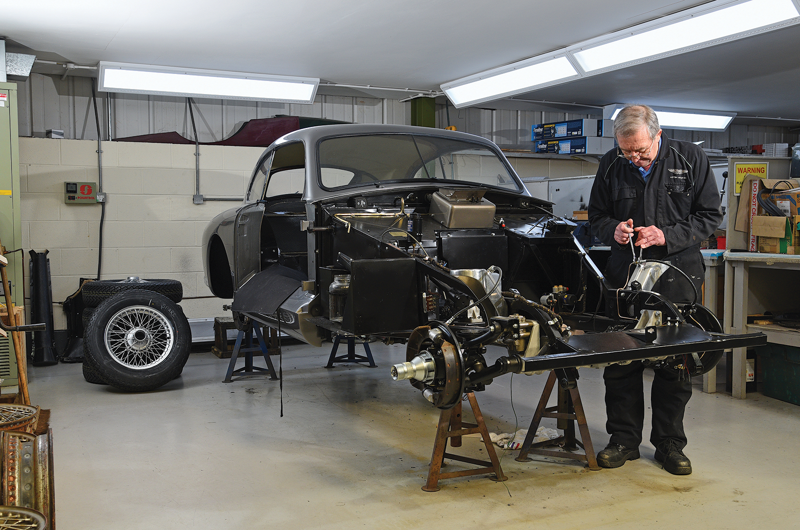Classic & Sports Car – The specialist: Aston Workshop