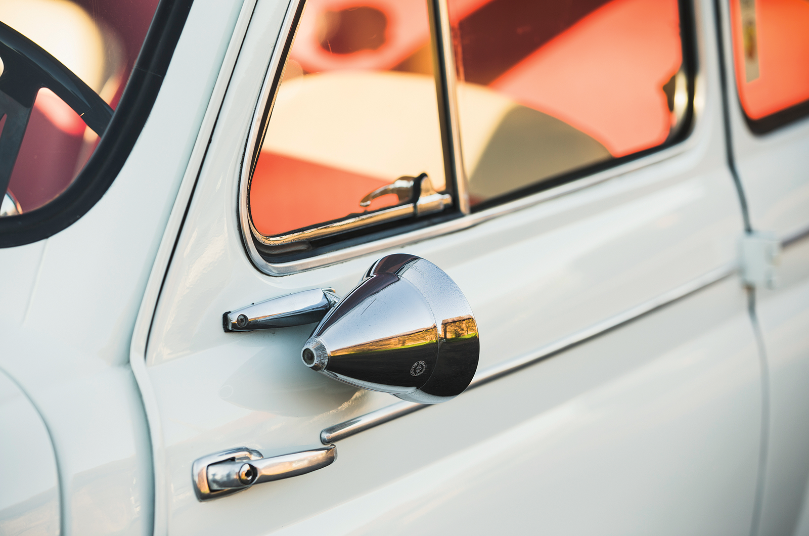 Classic & Sports Car – Abarth 695 SS vs Giannini 500TV: baby dragons