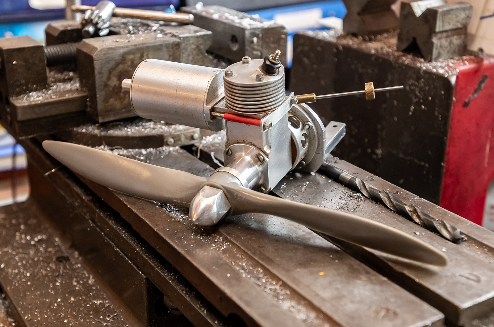 Classic & Sports Car – Also in my garage: miniature aircraft engines