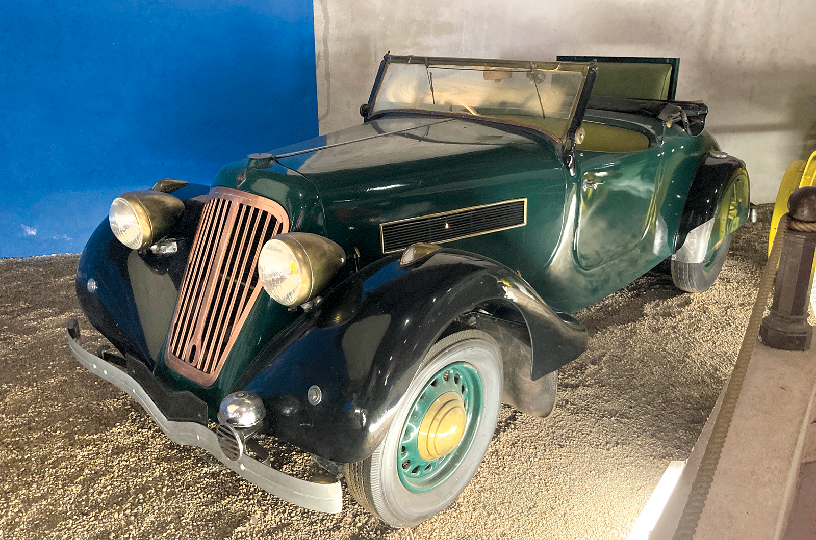 Classic & Sports Car – Classic shrine: Musée Maurice Dufresne