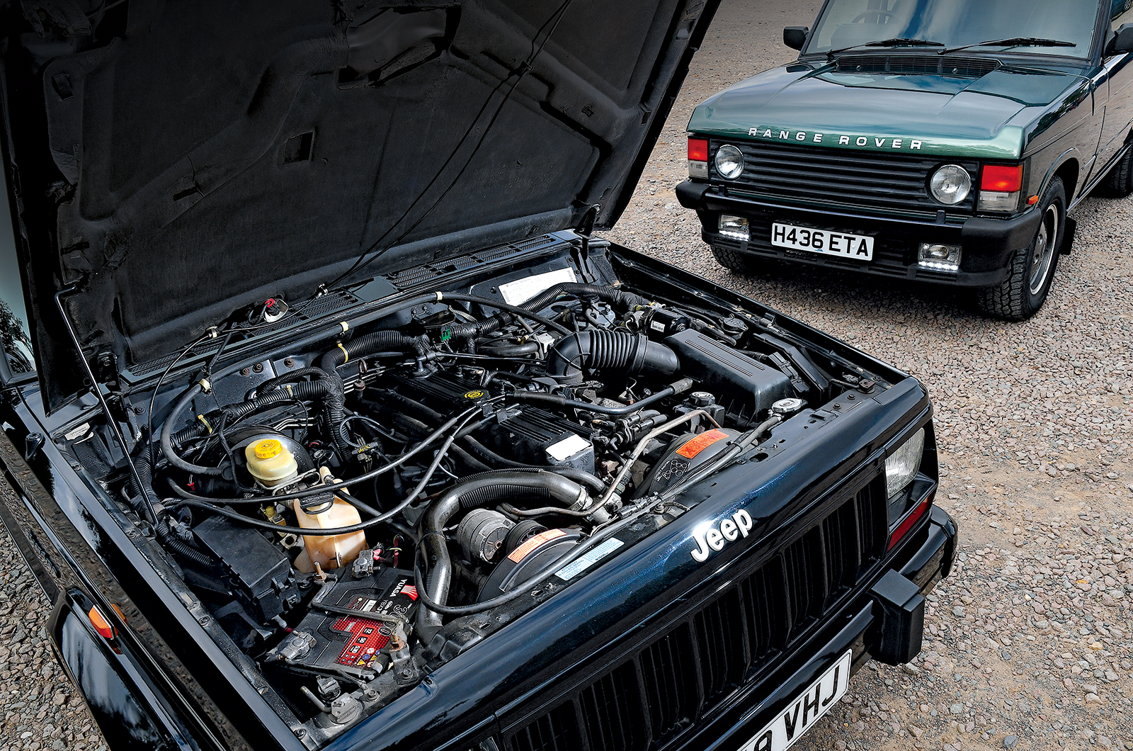 Classic & Sports Car – Jeep Cherokee 4.0 Limited vs Range Rover 3.9 SE: Uncle Sam fights back