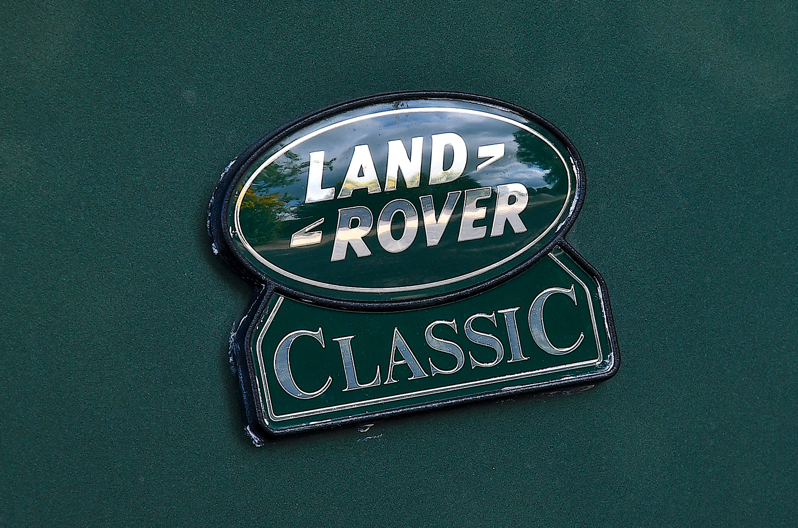 Classic & Sports Car – Jeep Cherokee 4.0 Limited vs Range Rover 3.9 SE: Uncle Sam fights back
