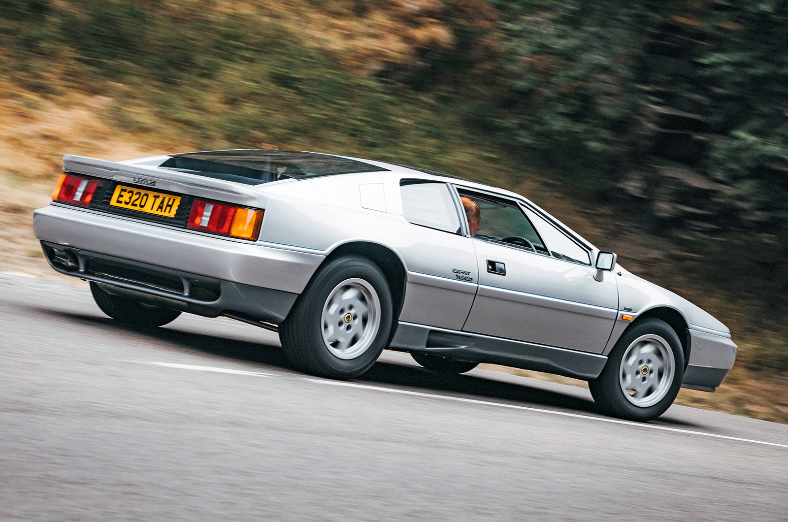 Classic & Sports Car – Junior supercar battle: Ferrari 328GTS vs Lotus Esprit Turbo vs Lamborghini Jalpa