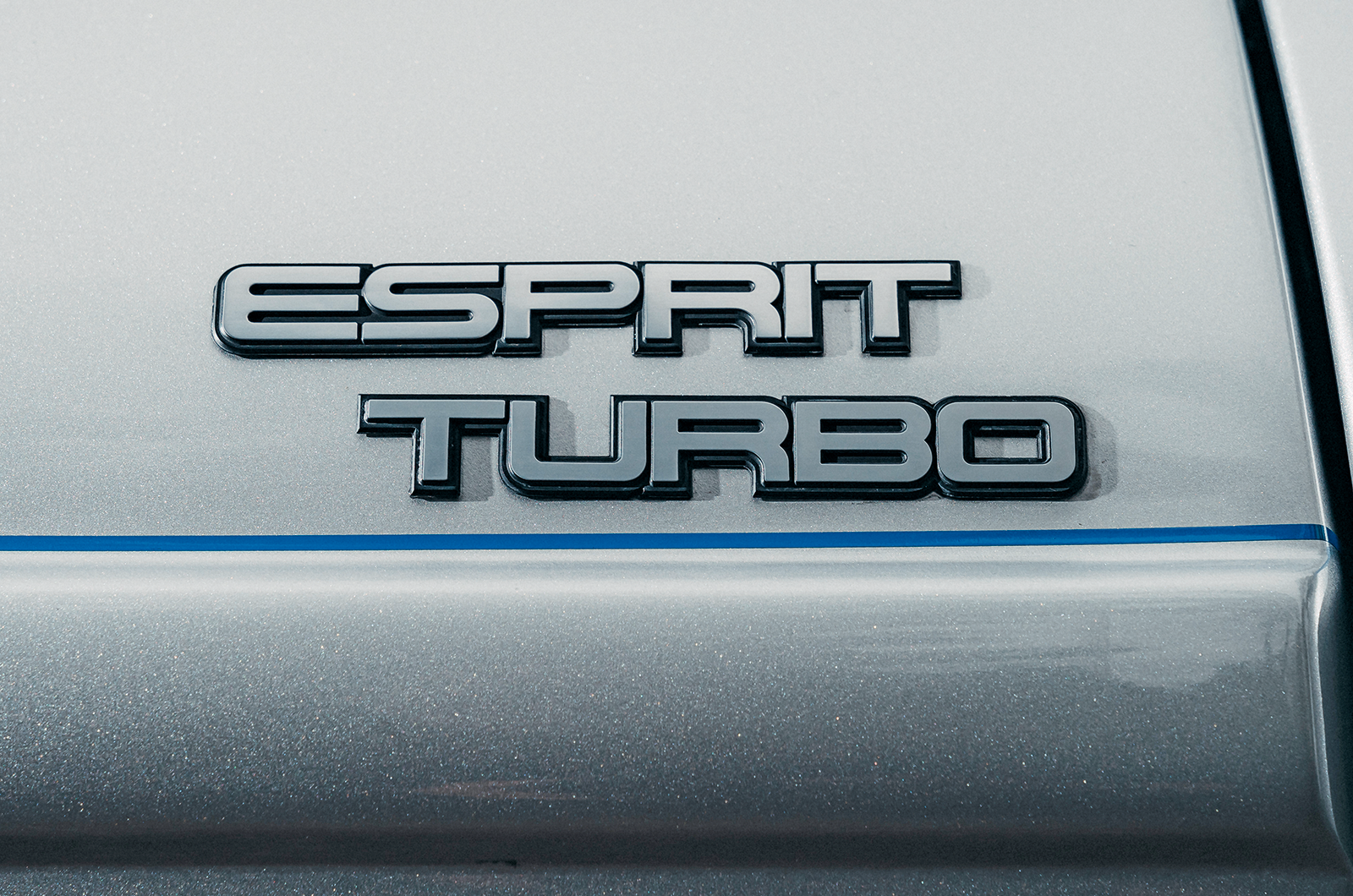 Classic & Sports Car – Junior supercar battle: Ferrari 328GTS vs Lotus Esprit Turbo vs Lamborghini Jalpa