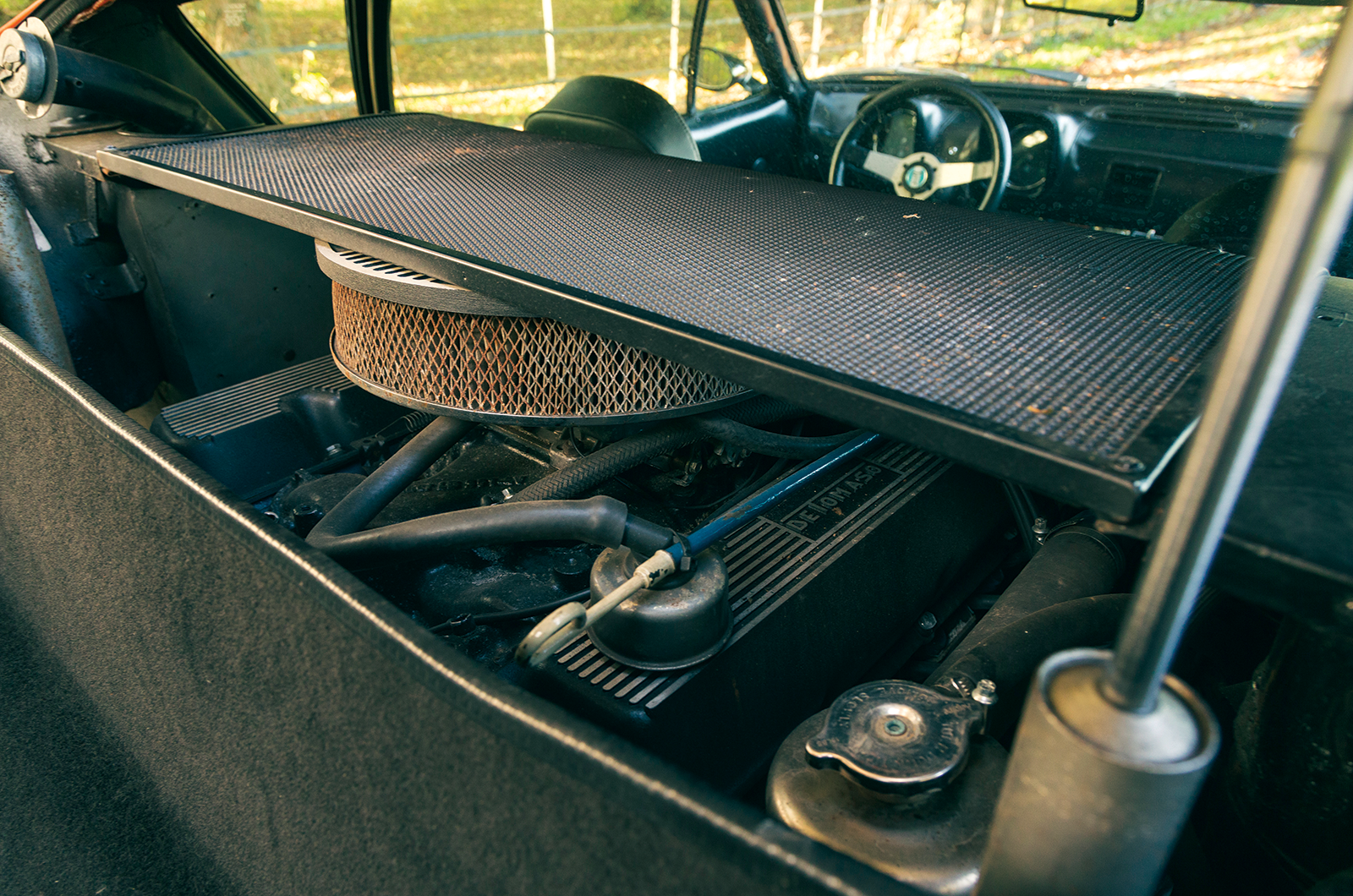 Classic & Sports Car – De Tomaso Pantera: cat from the cradle