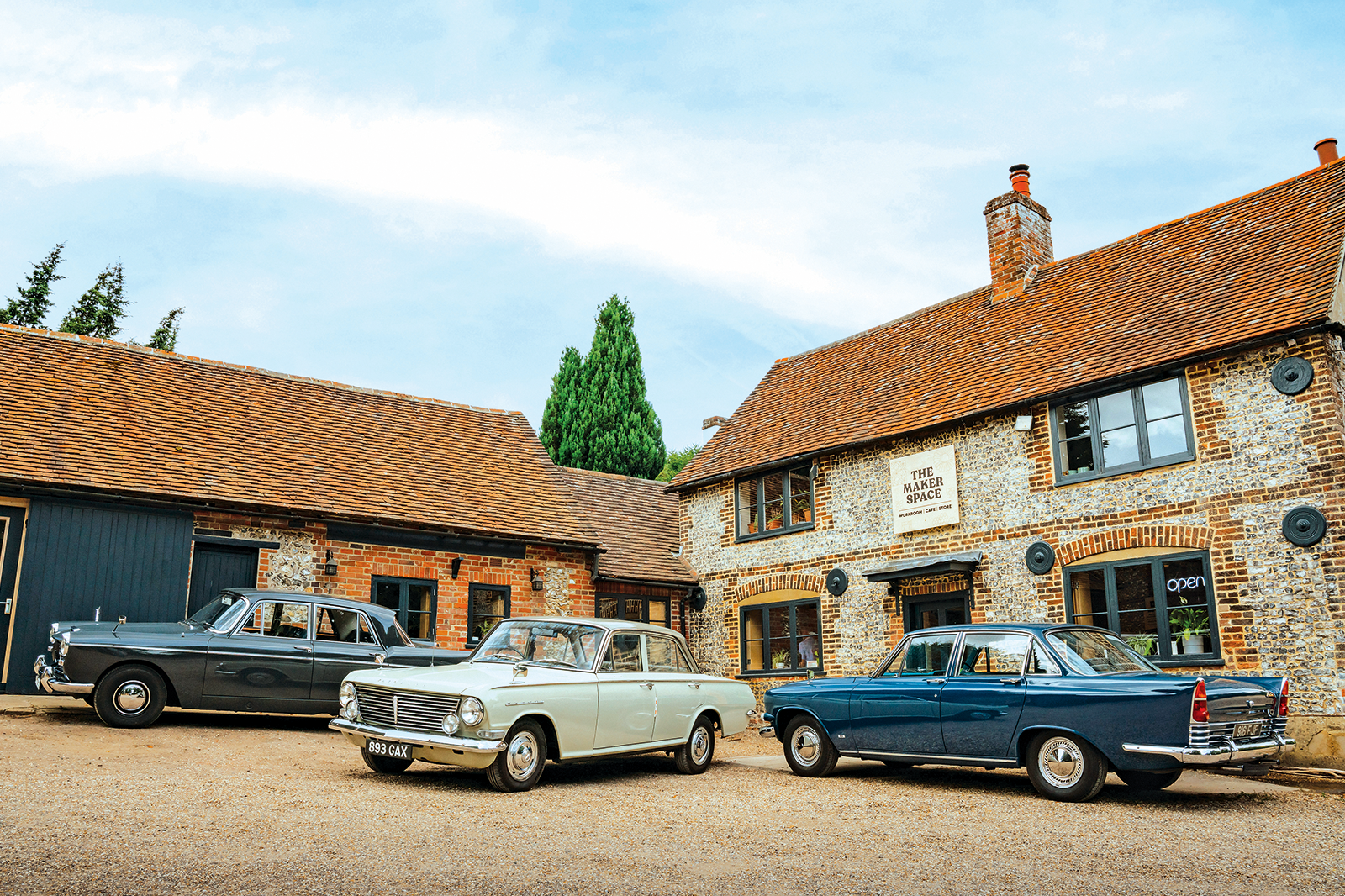 Classic & Sports Car – Austin A110 Westminster vs Ford Zodiac MkIII vs Vauxhall Cresta PB: symbols of success