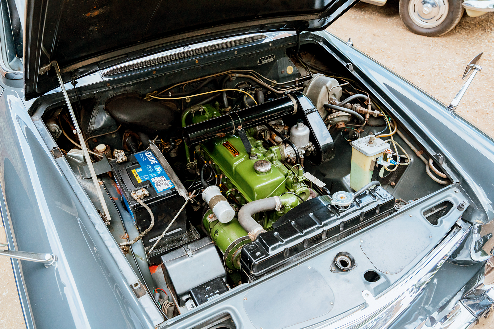 Classic & Sports Car – Austin A110 Westminster vs Ford Zodiac MkIII vs Vauxhall Cresta PB: symbols of success