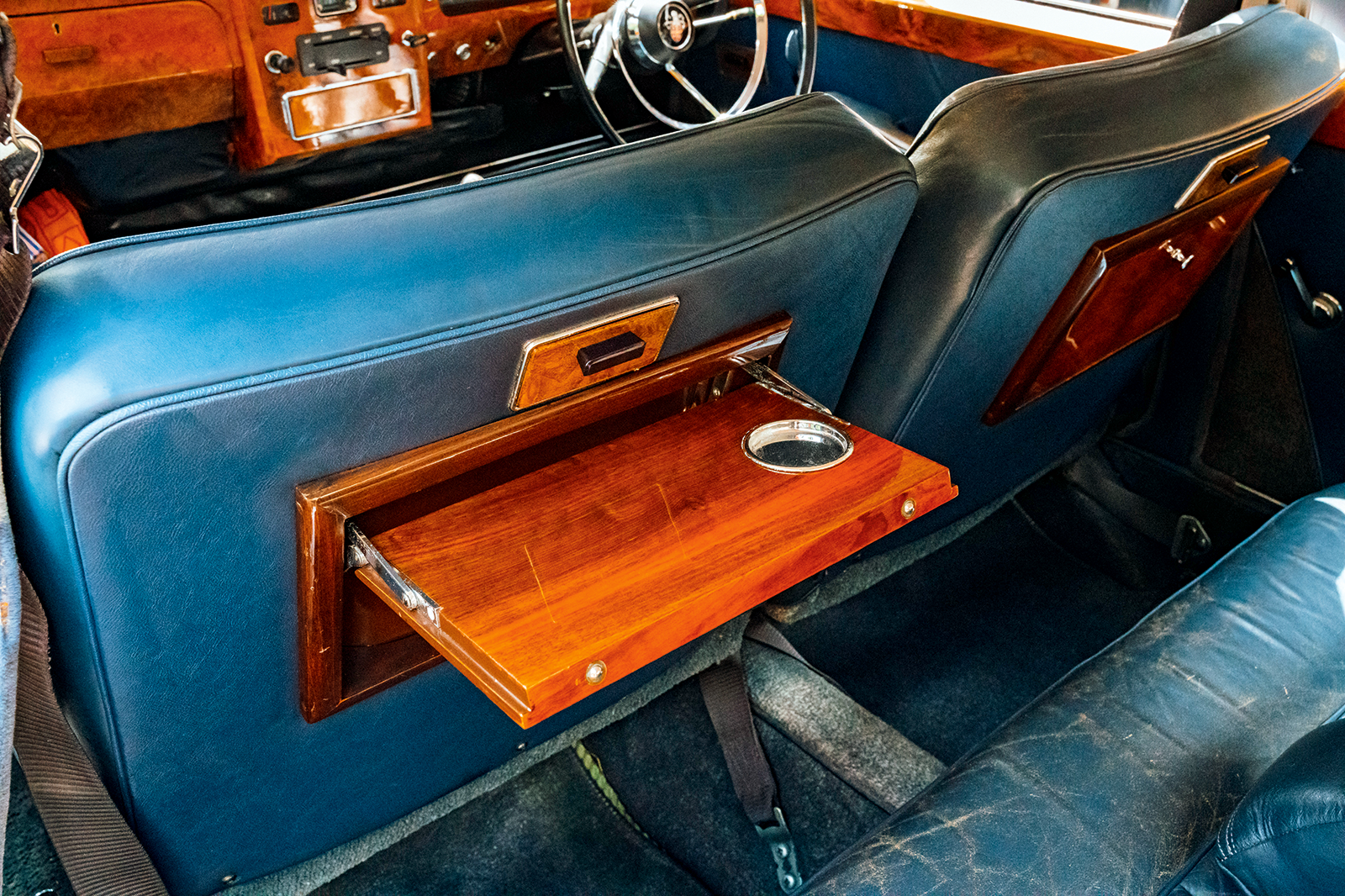 Classic & Sports Car – Austin A110 Westminster vs Ford Zodiac MkIII vs Vauxhall Cresta PB: symbols of success