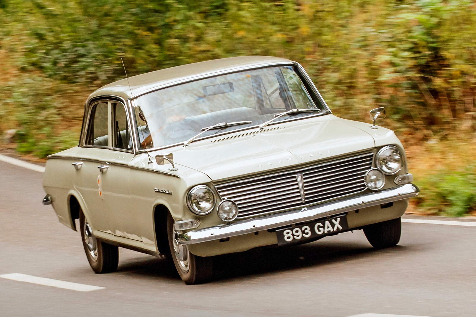 Classic & Sports Car – Austin A110 Westminster vs Ford Zodiac MkIII vs Vauxhall Cresta PB: symbols of success