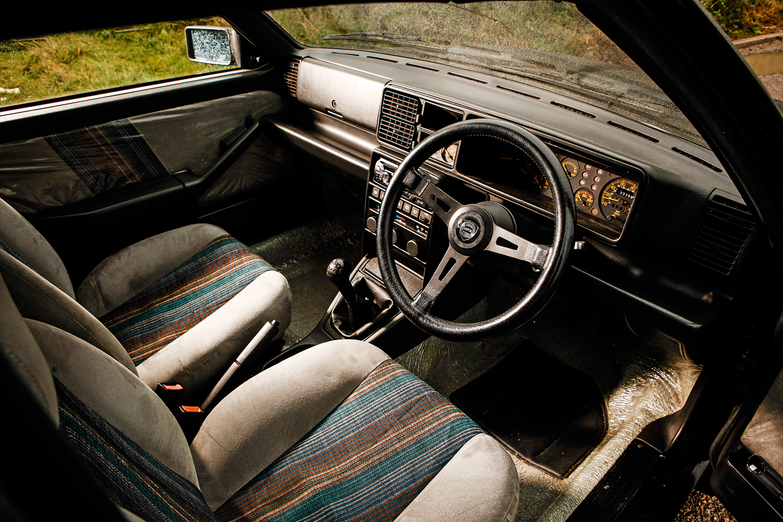 Classic & Sports Car – Renault 5 GT turbo vs Lancia Delta HF turbo ie: small cars, big punch