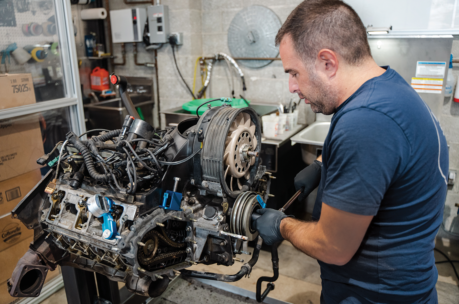 Classic & Sports Car – The specialist: Workshop 5001