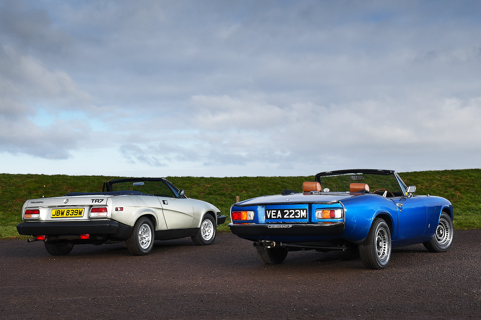 Classic & Sports Car – Triumph TR7 vs Jensen-Healey: underdog day