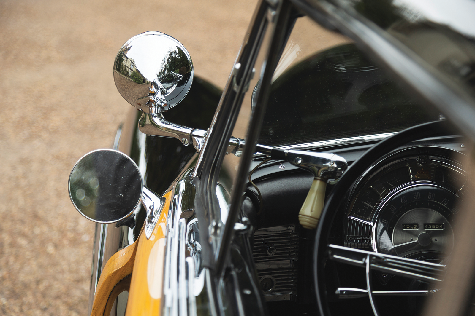 Classic & Sports Car – Chrysler Newport Town and Country: wood you believe it?