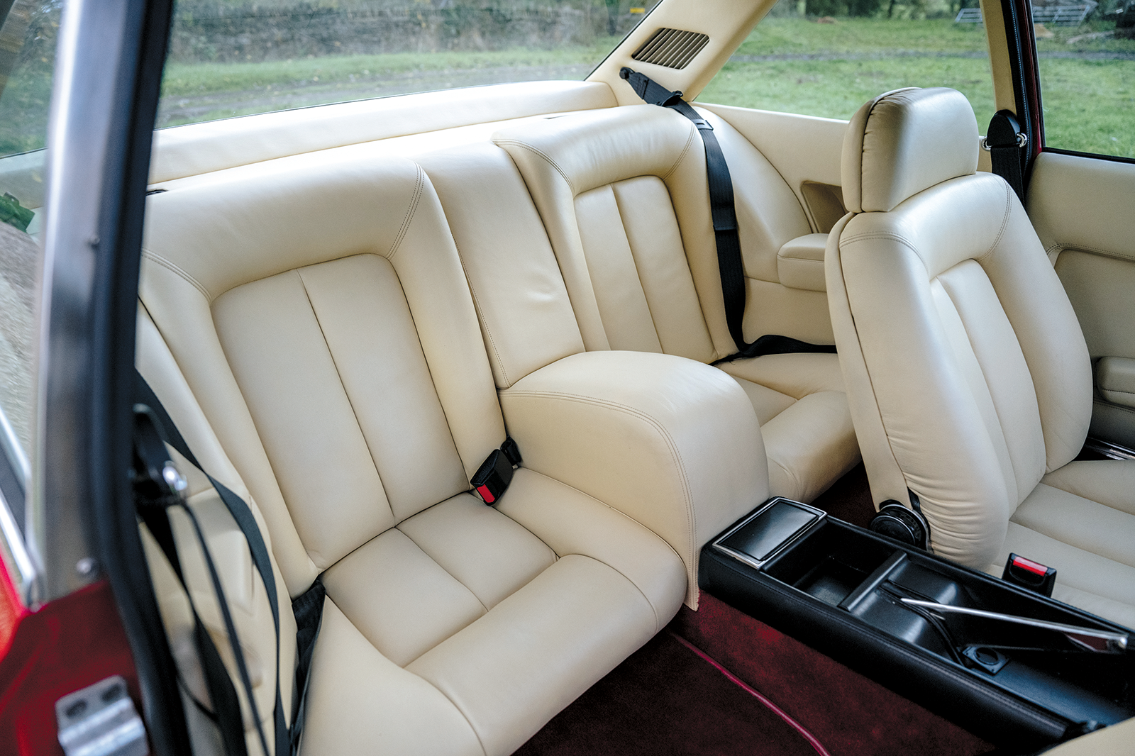 Classic & Sports Car – Ferrari 365GT4 2+2 vs 400i vs 412: Maranello’s practical magic