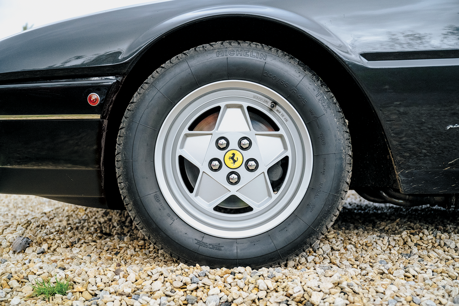 Classic & Sports Car – Ferrari 365GT4 2+2 vs 400i vs 412: Maranello’s practical magic