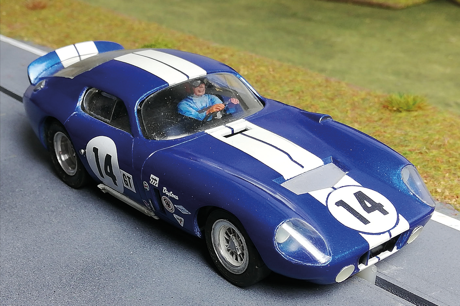 Classic & Sports Car – Motoring art: Pete Shepherd