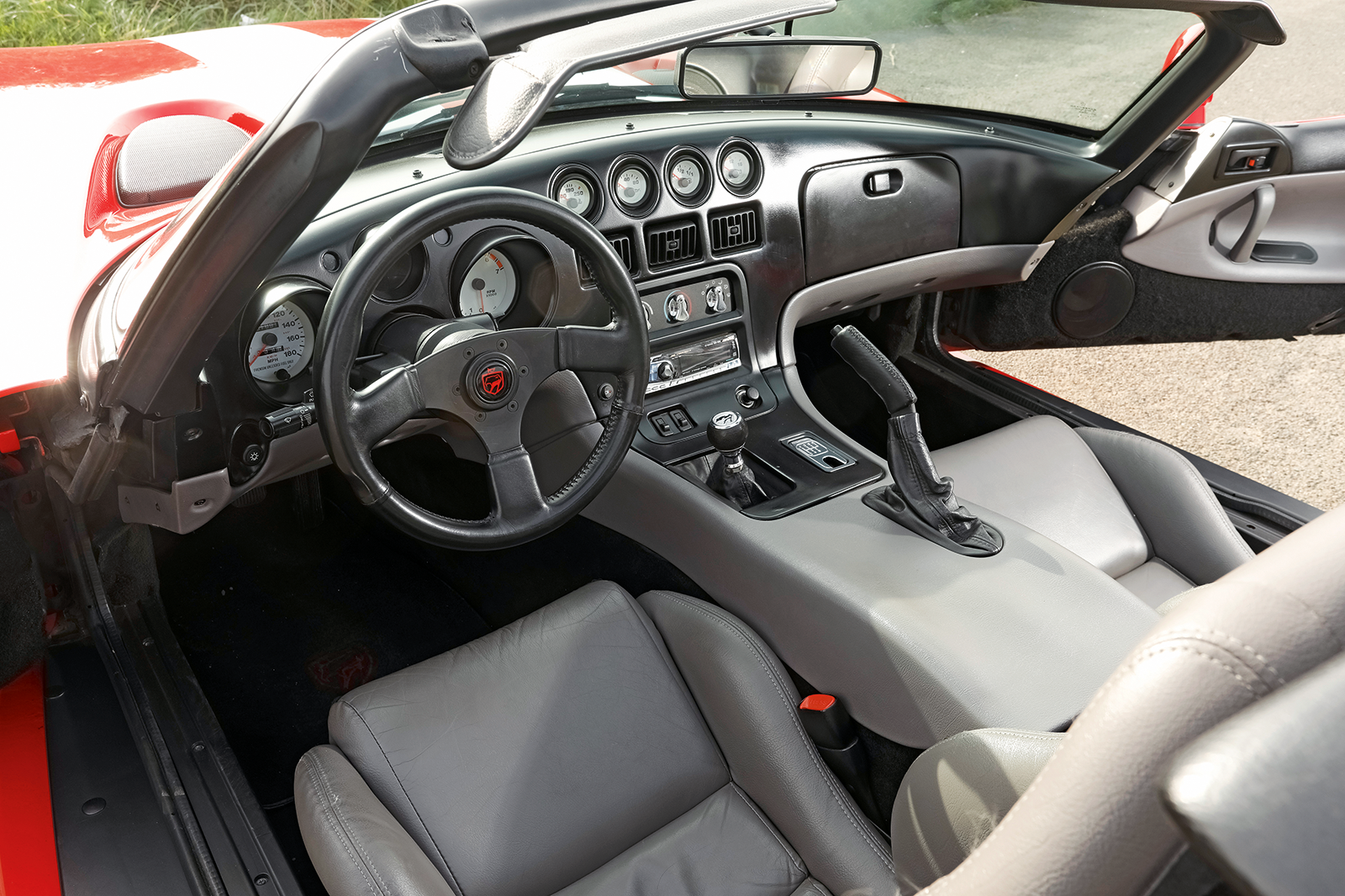 Porsche Carrera GT vs Dodge Viper vs Lamborghini Gallardo: V10 titans