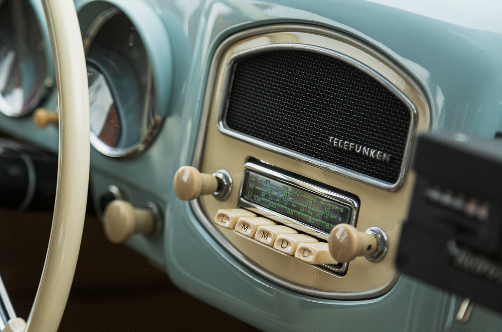 Classic & Sports Car – 1948’s game changers: Porsche 356