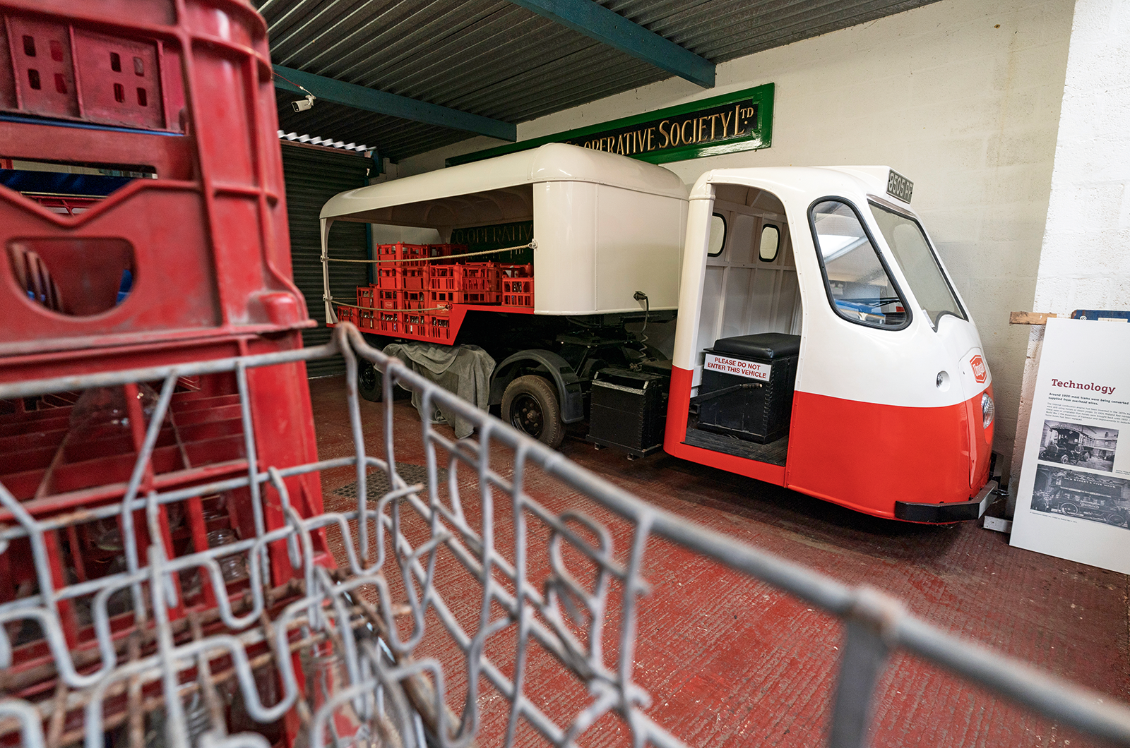 Classic & Sports Car – Classic shrine: Transport Museum Wythall
