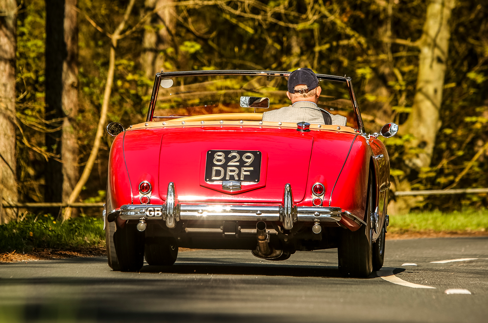 Classic & Sports Car – Triumph TR2 vs Swallow Doretti: genetic engineering