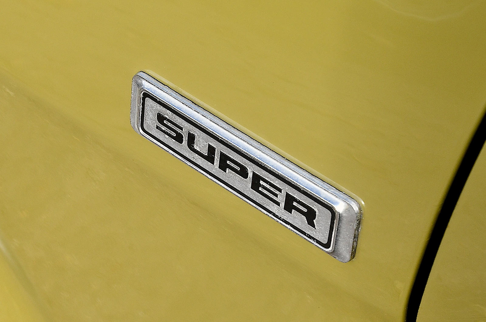 Classic & Sports Car – Morris Marina vs Hillman Hunter vs Vauxhall Cavalier: sales pitch