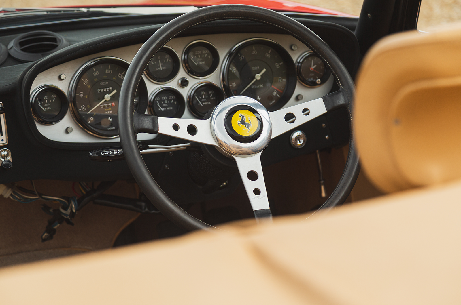 Classic & Sports Car – Ferrari Daytona Berlinetta, Spider and Competizione: kings of the road