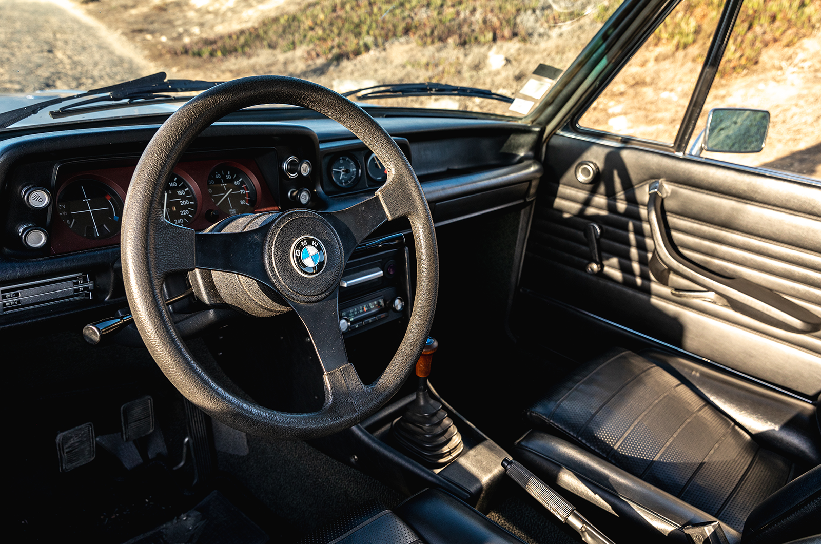 Classic & Sports Car – BMW 2002 turbo: induction ceremony