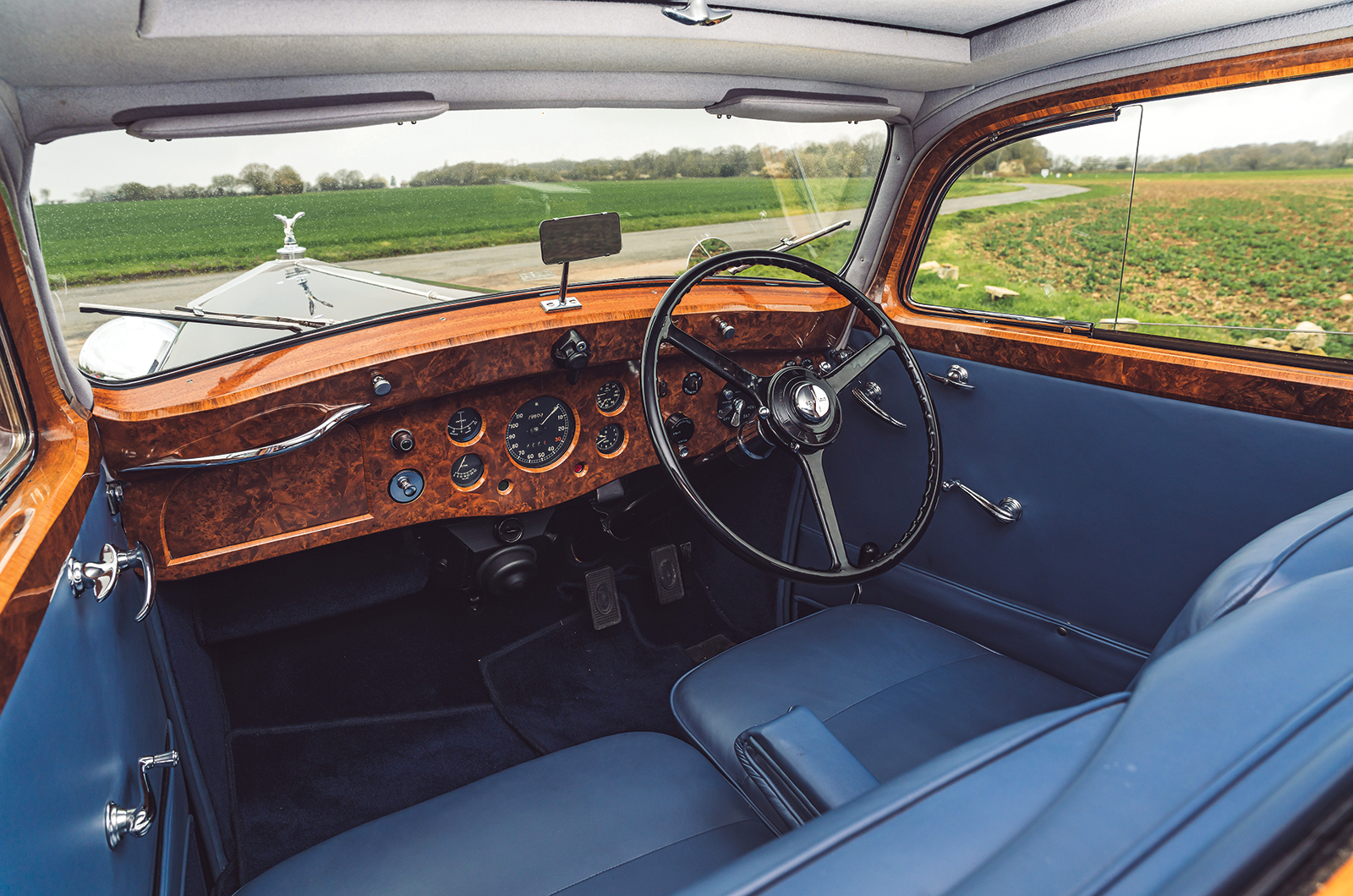 Classic & Sports Car – Rolls-Royce Phantom III: excellence at all costs