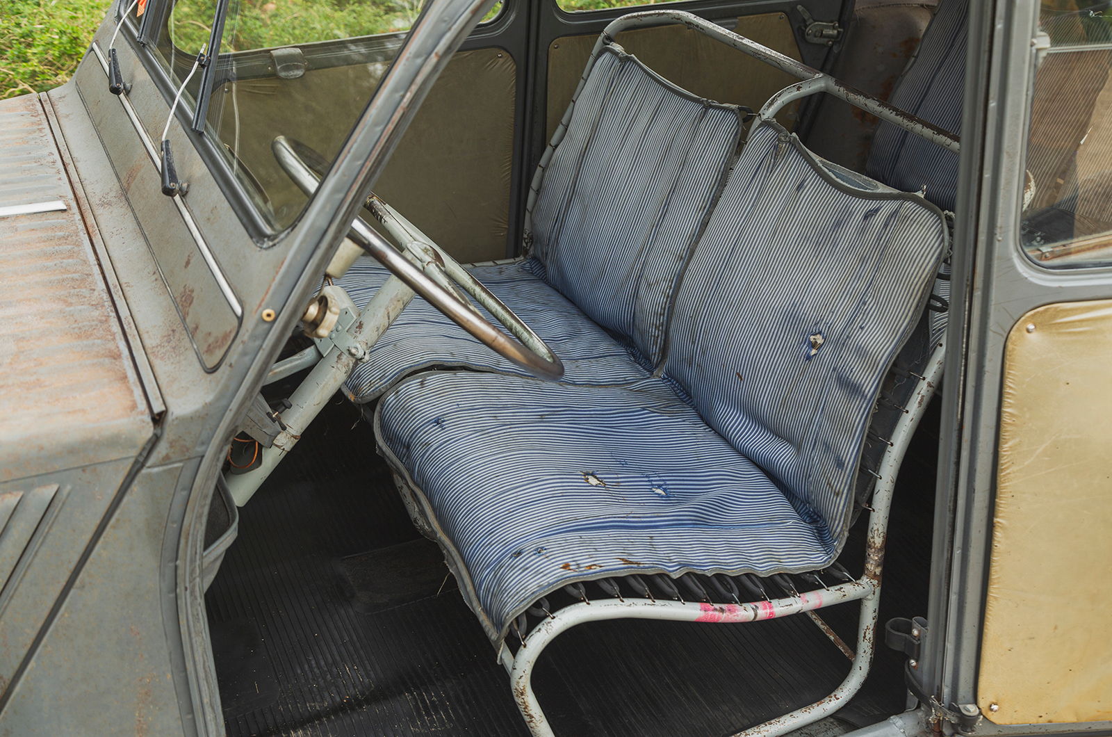 Classic & Sports Car – 1948’s game changers: Citroën 2CV