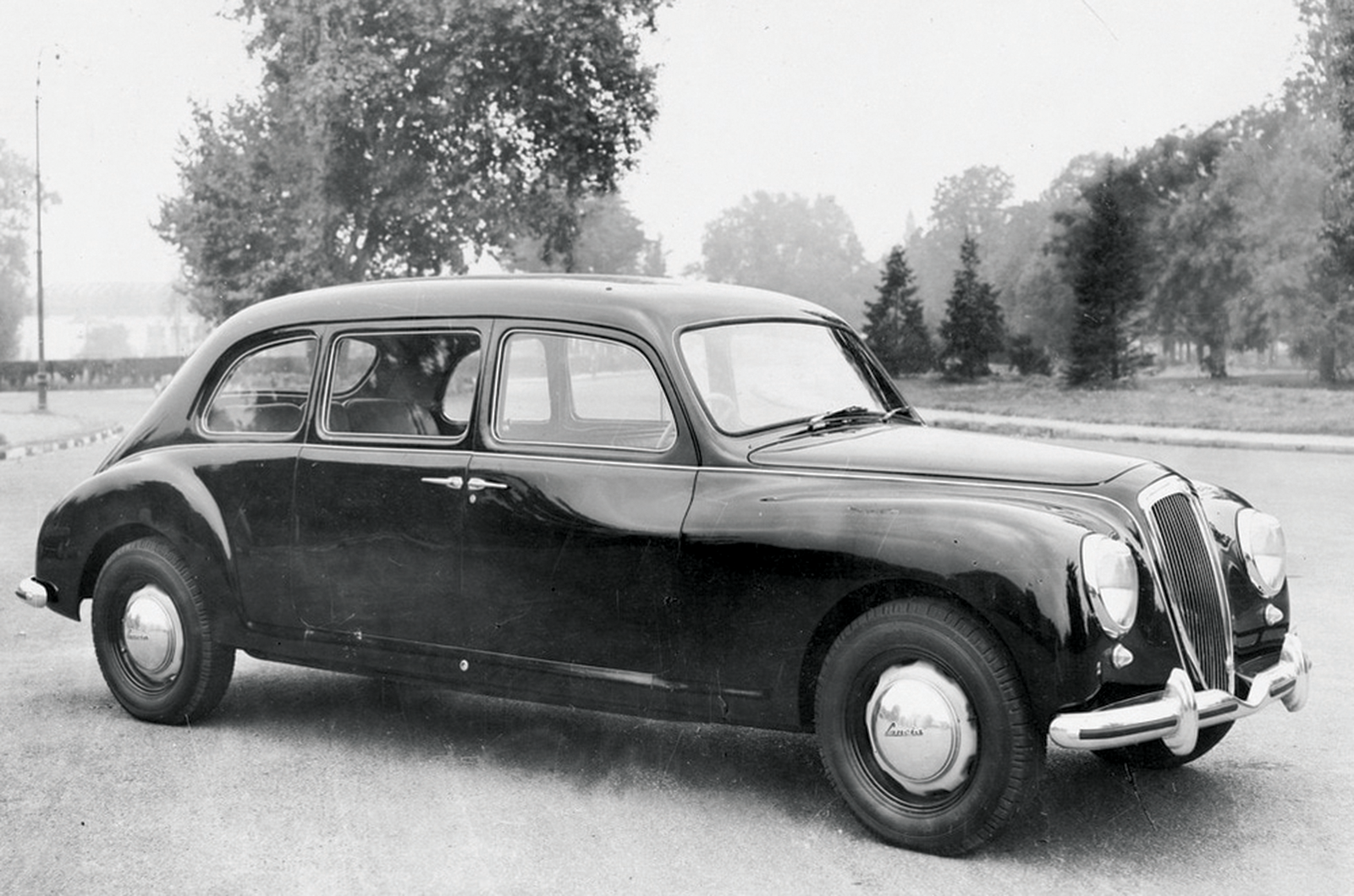 Classic & Sports Car – Lancia Aurelia B53 Allemano: variation on a theme