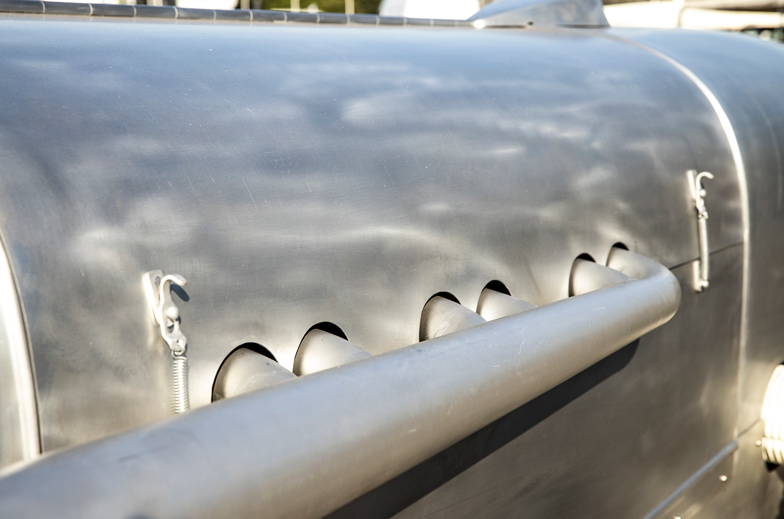 Classic & Sports Car – Mercedes-Benz SSKL: recreating the first Silver Arrow