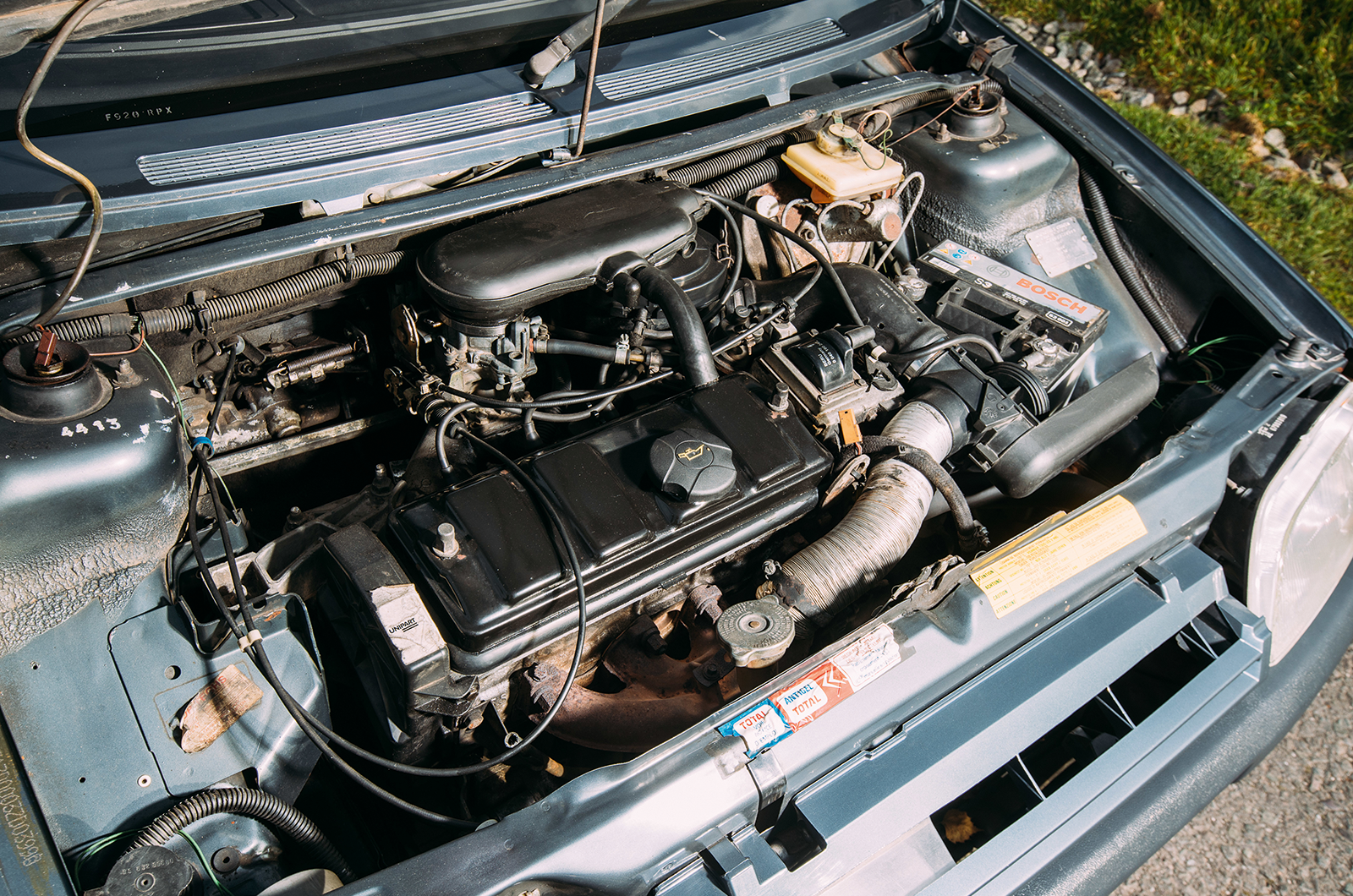 Classic & Sports Car – Peugeot 205 Rallye vs Citroën AX GT: French featherweights