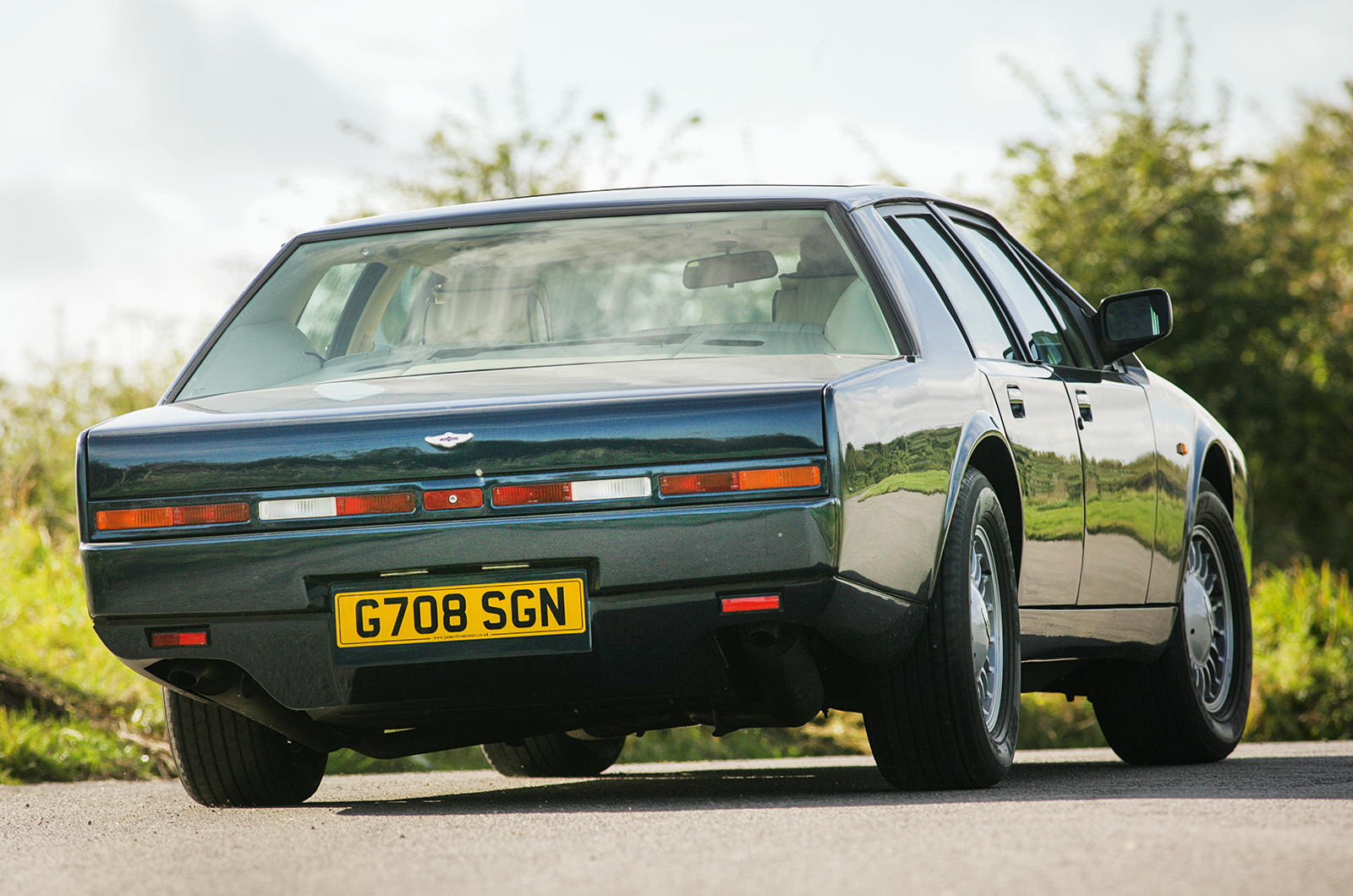 Classic & Sports Car – Aston Martin Lagonda V8 vs Bristol 412 vs Rolls-Royce Camargue: eccentric excess