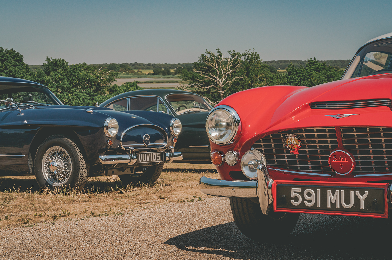 Classic & Sports Car – Jensen 541 family: chariots of fibre