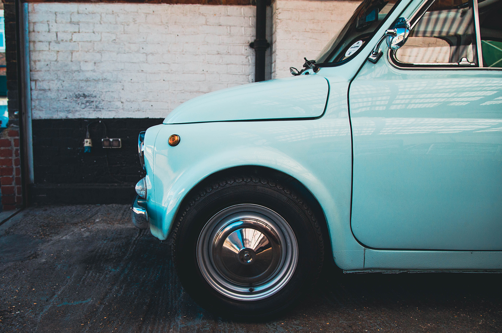 Classic & Sports Car – Electric Fiat 500: shock therapy