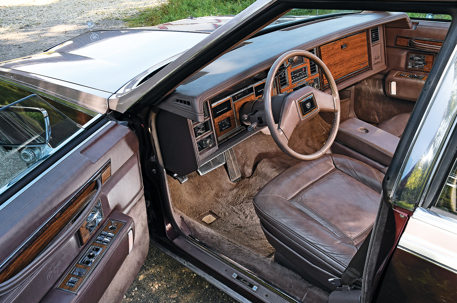 Classic & Sports Car – Cadillac Seville vs Mercedes-Benz 300D: transatlantic oil tankers