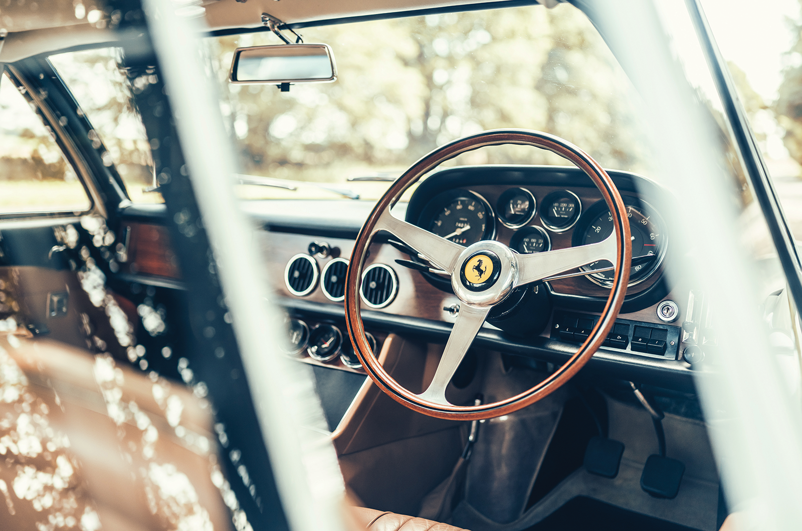 Classic & Sports Car – Ferrari 500 Superfast: the last temptation