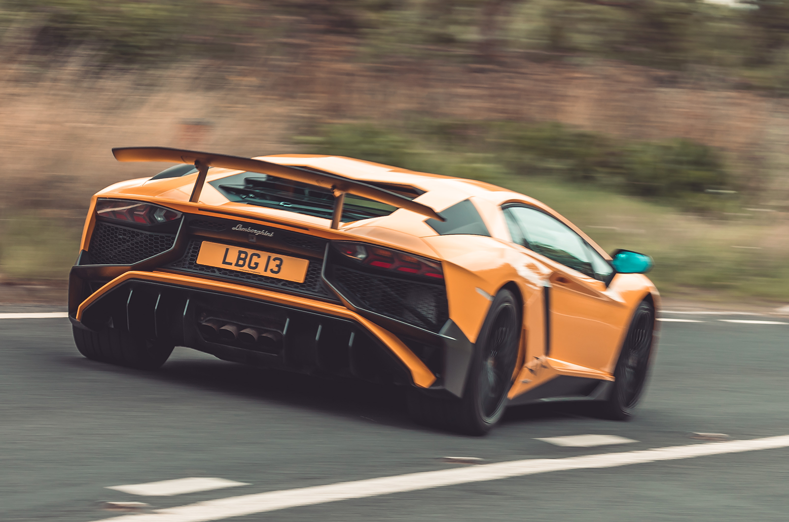 Classic & Sports Car – Lamborghini Countach, Diablo, Murciélago and Aventador: the wild bunch