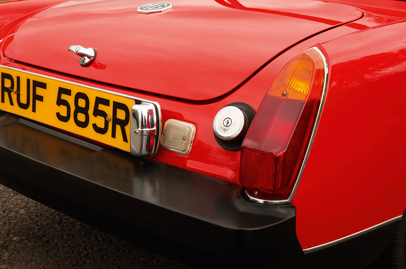 Classic & Sports Car – Austin-Healey Sprite and MG Midget: affordable fun