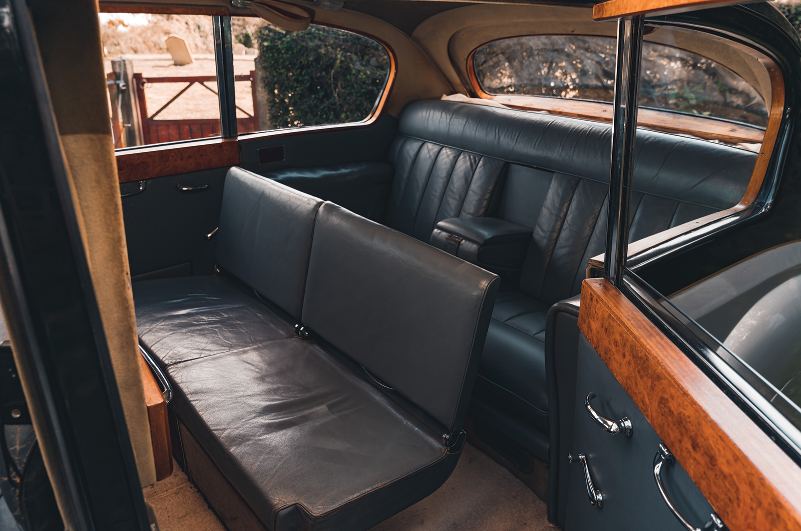 Classic & Sports Car – Austin Sheerline vs Vanden Plas Princess: the Longbridge Daimlers