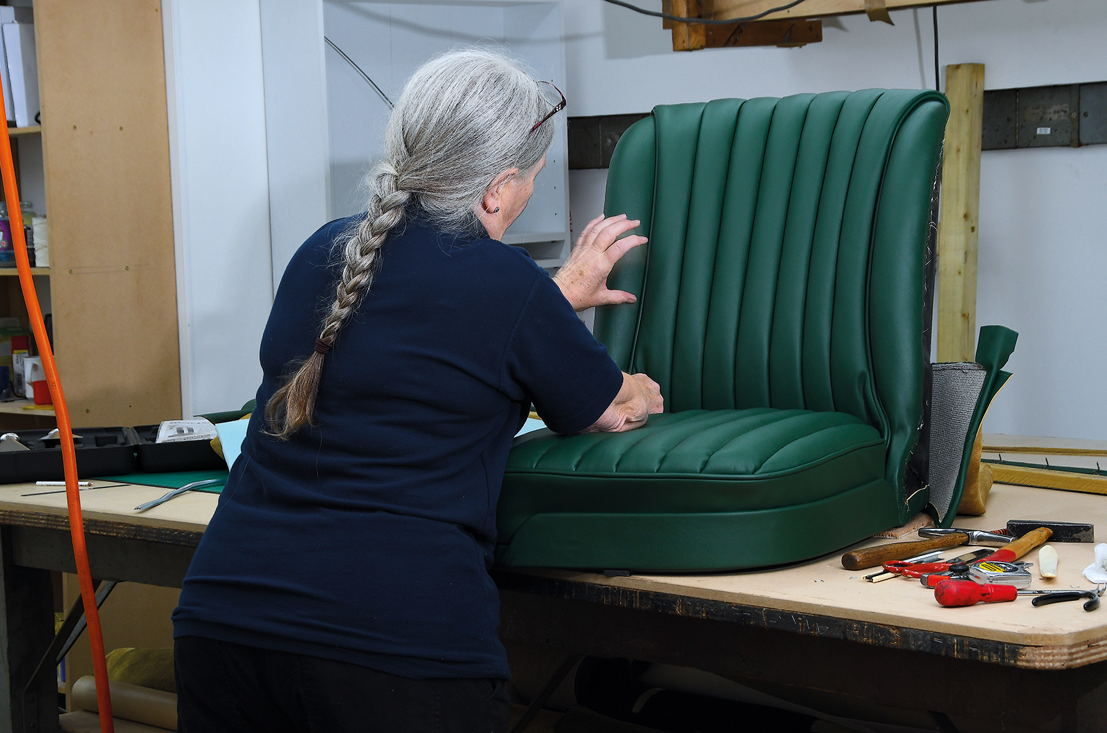 Classic & Sports Car – The specialist: Red Triangle