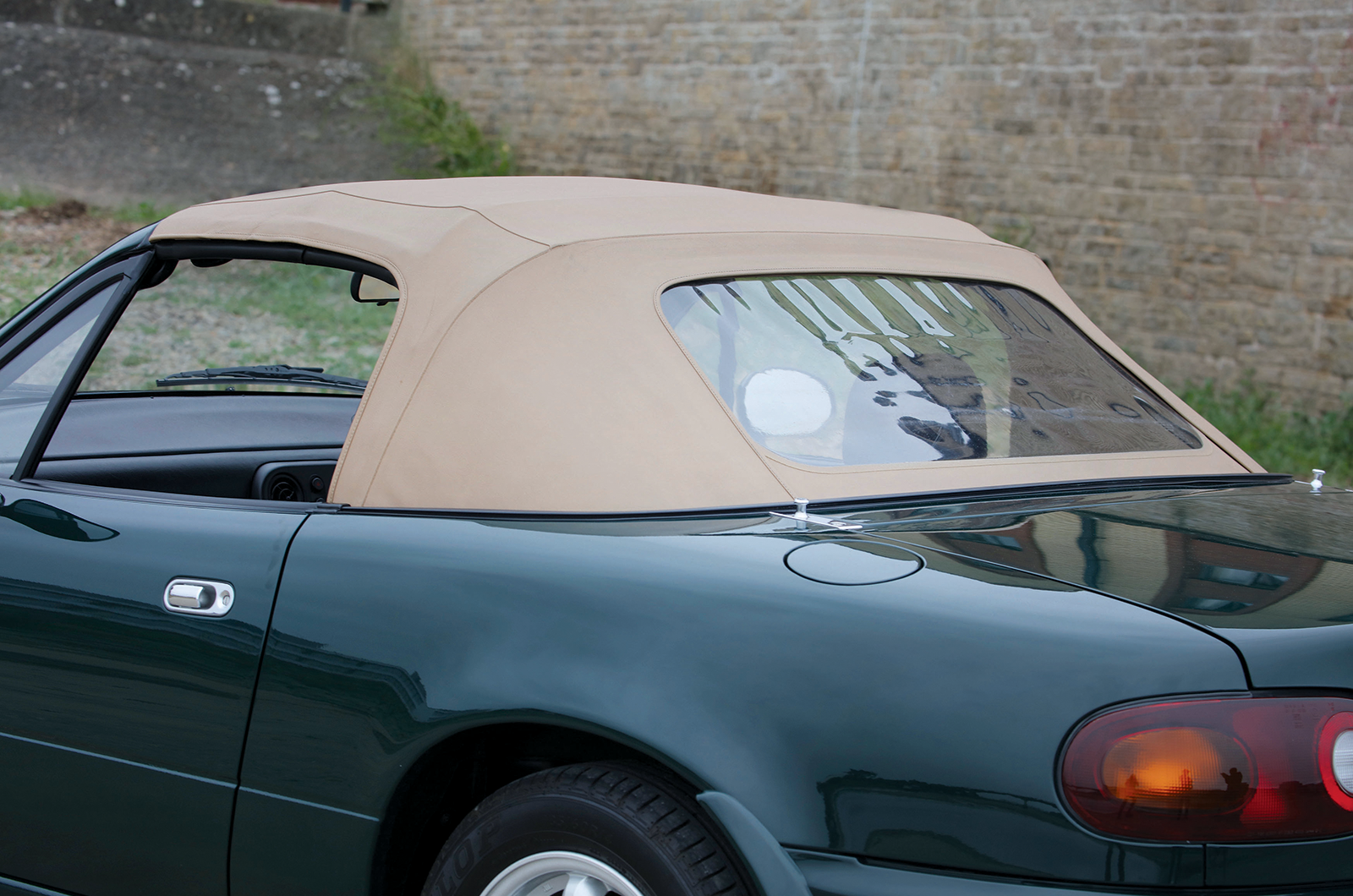 Classic & Sports Car – Buyer’s guide: Mazda MX-5 (NA)