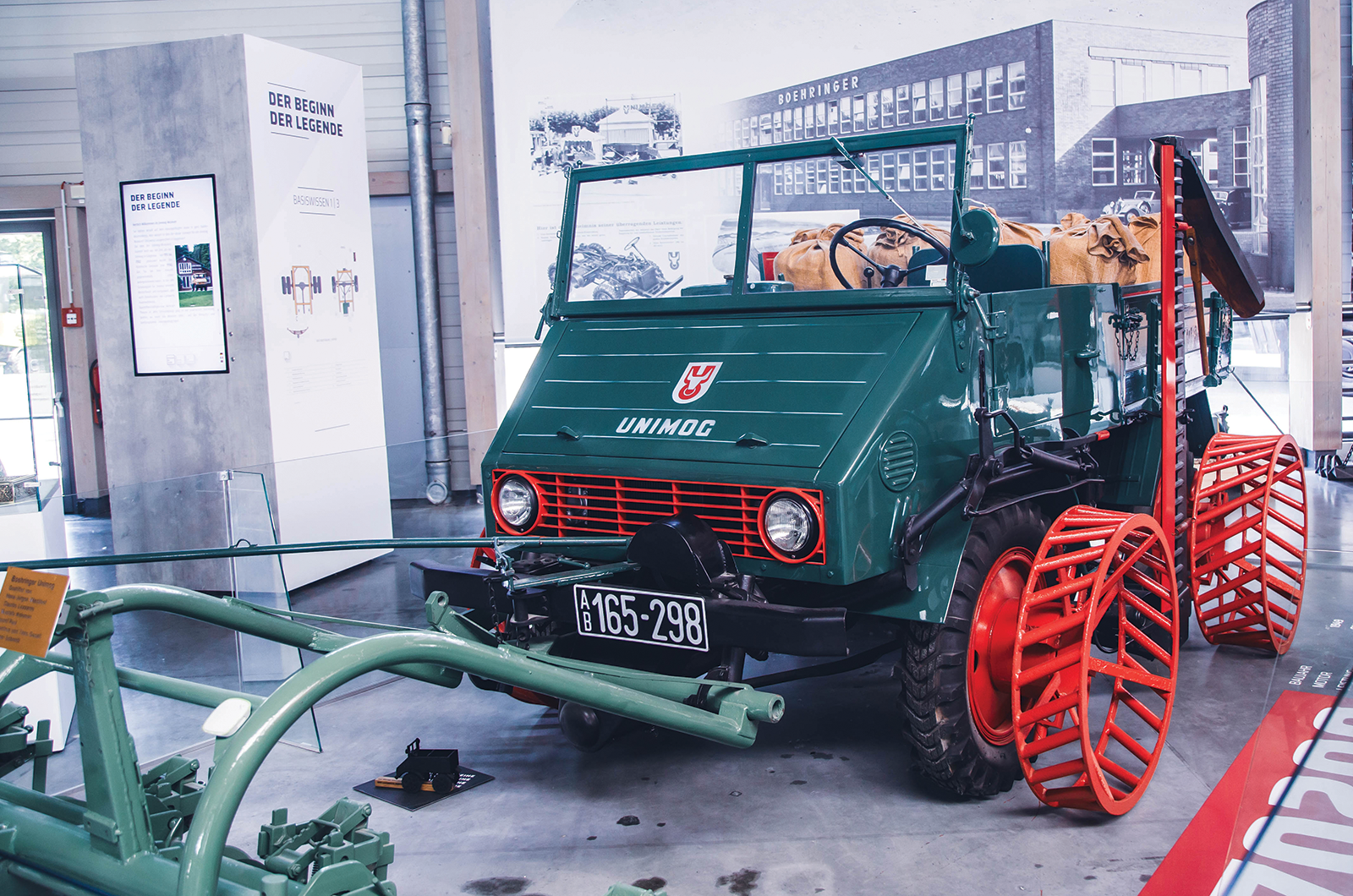 Classic & Sports Car – Classic shrine: Unimog Museum