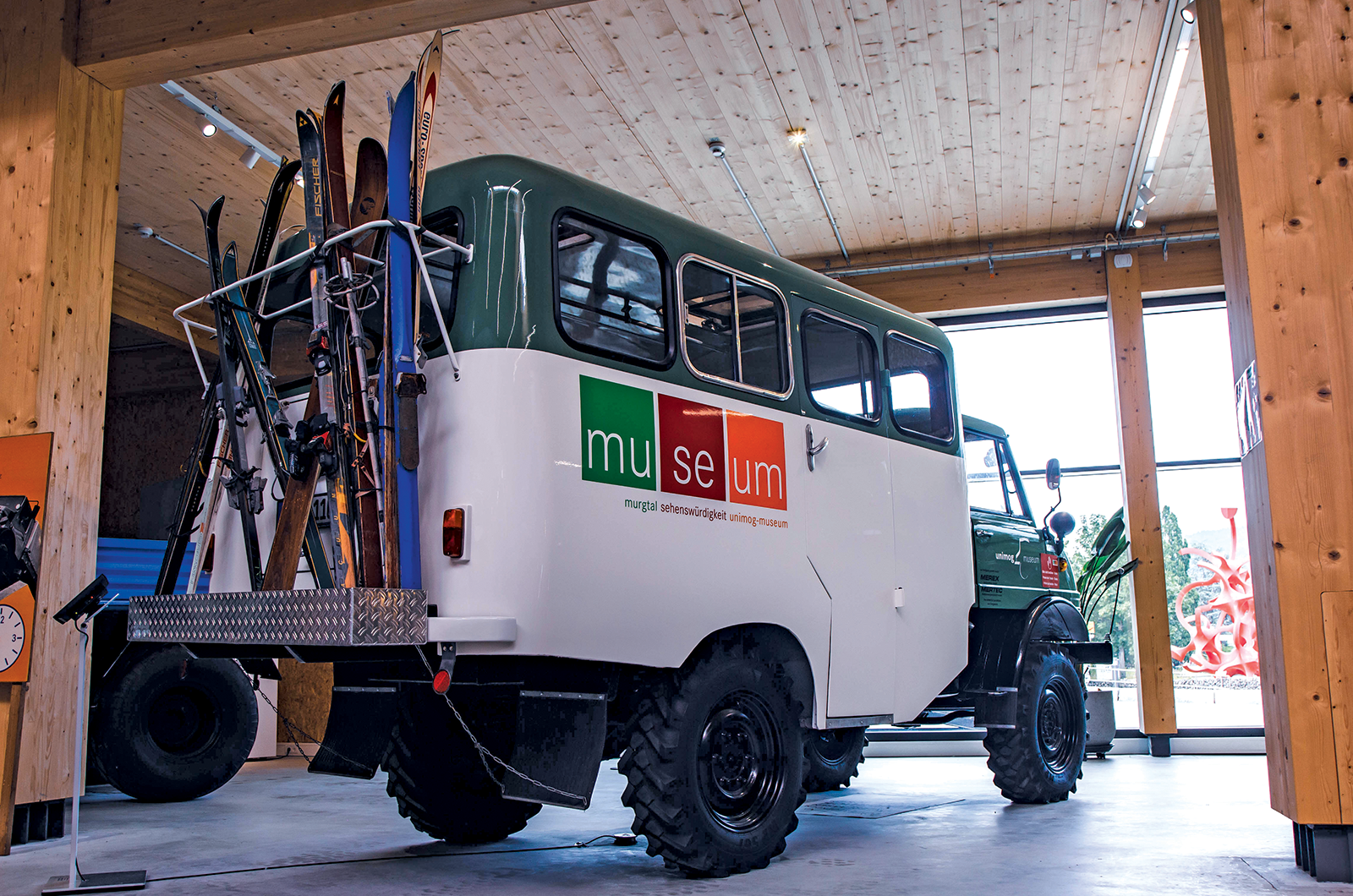 Classic & Sports Car – Classic shrine: Unimog Museum