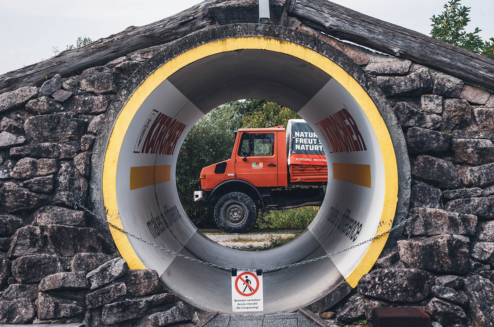 Classic & Sports Car – Classic shrine: Unimog Museum