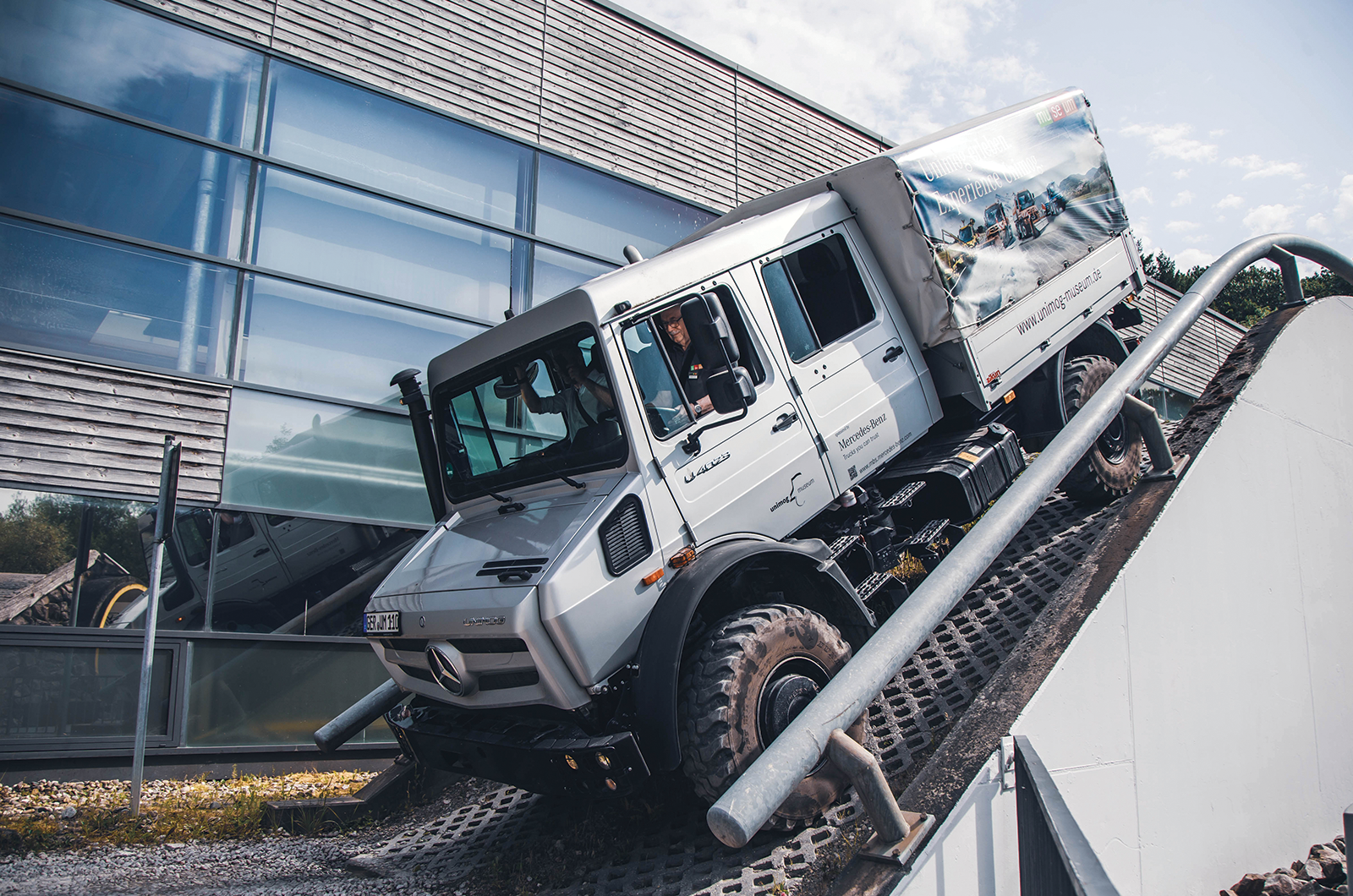Classic & Sports Car – Classic shrine: Unimog Museum