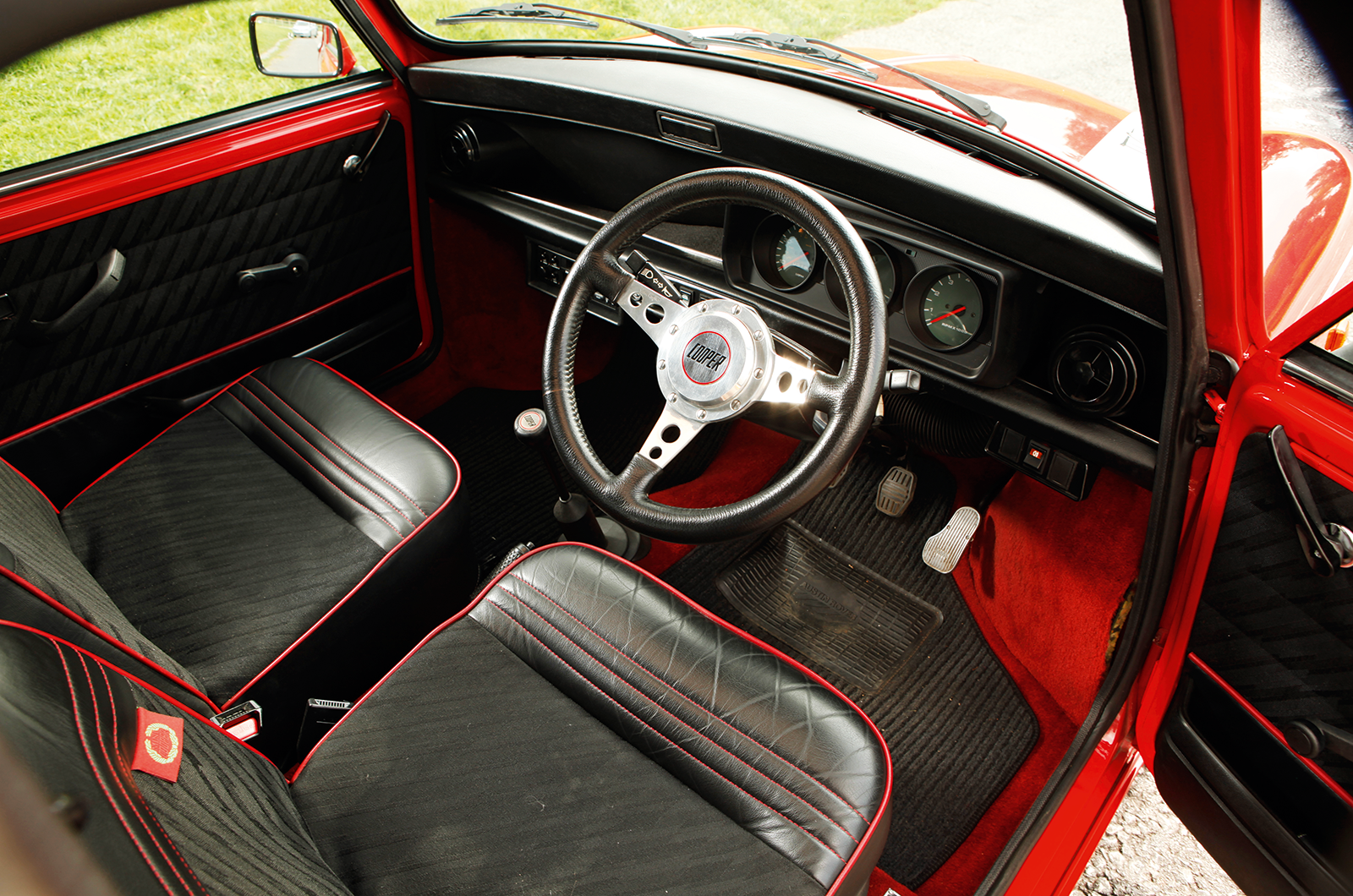 Classic & Sports Car – Hot Minis: Cooper ‘S’, 1275GT, ERA Turbo and more