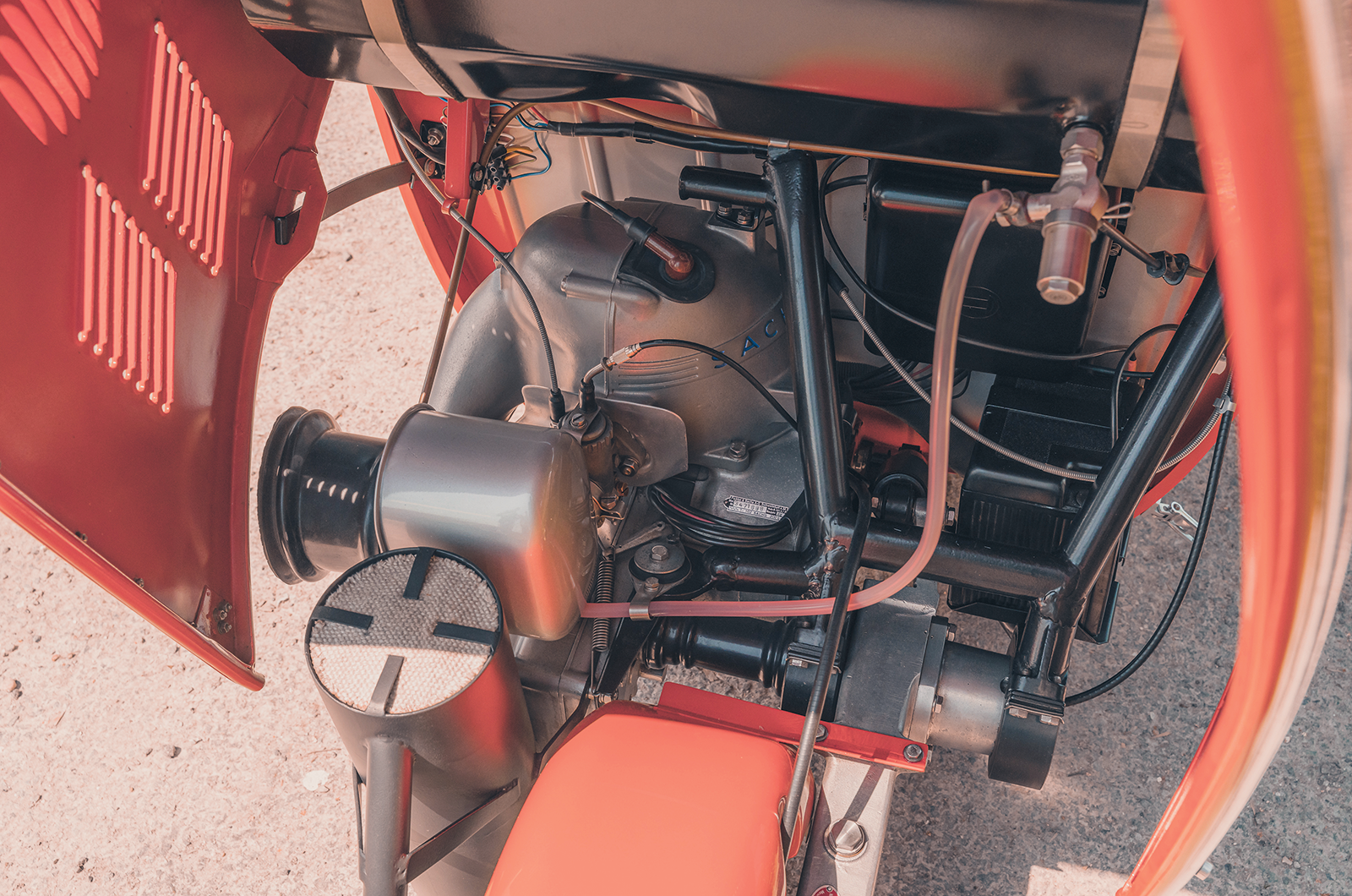 Classic & Sports Car – Isetta 300 and FMR KR200: meet the bubble-car king